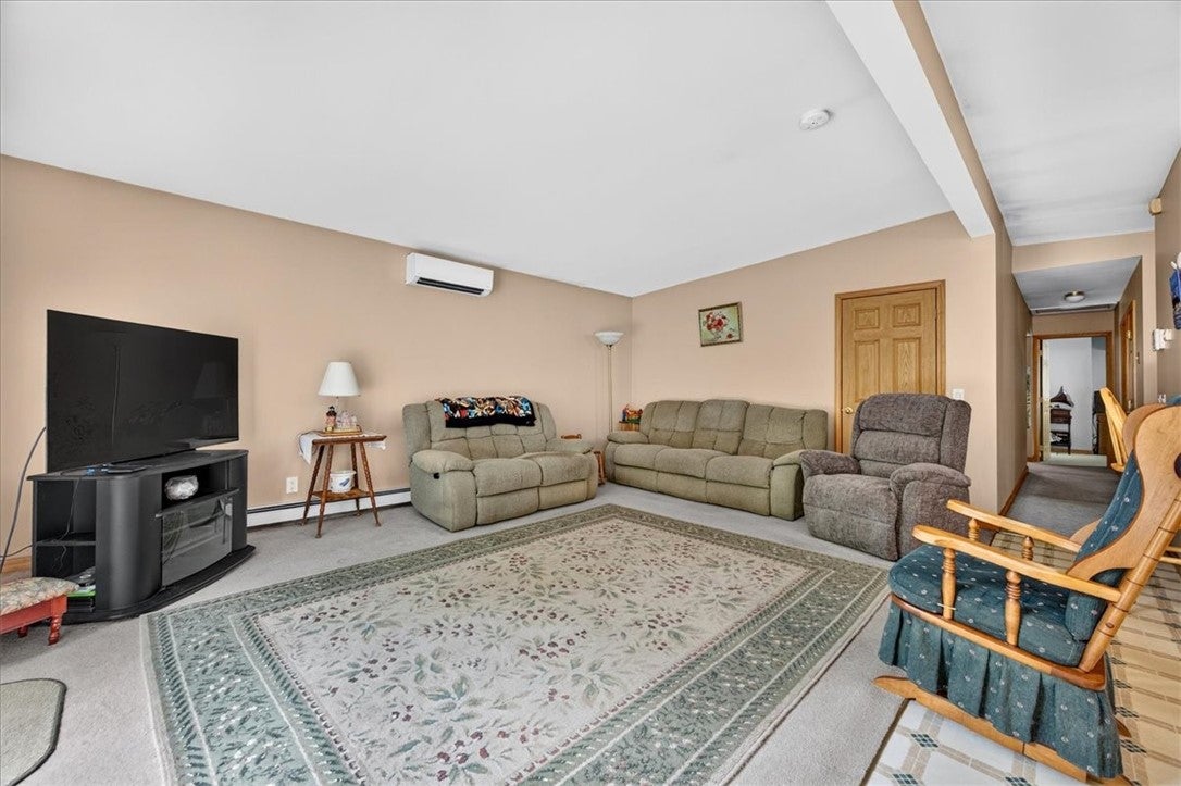 80 Old Shannock Road