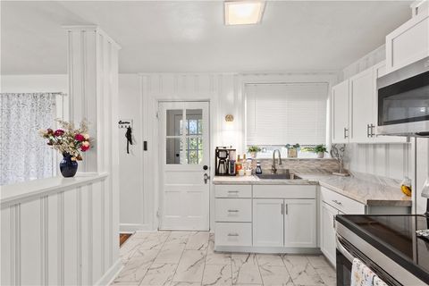 476 Providence Street 1 West Warwick RI 02893