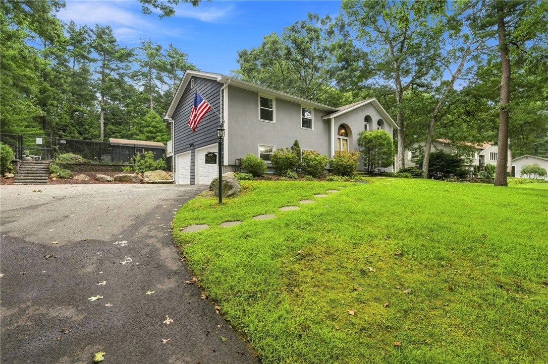 119 Wood Cove Drive