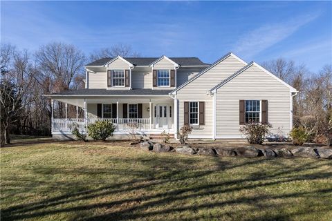 38 Kristen Lane North Kingstown RI 02852