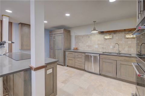 66 Girard Avenue 106 Newport RI 02840