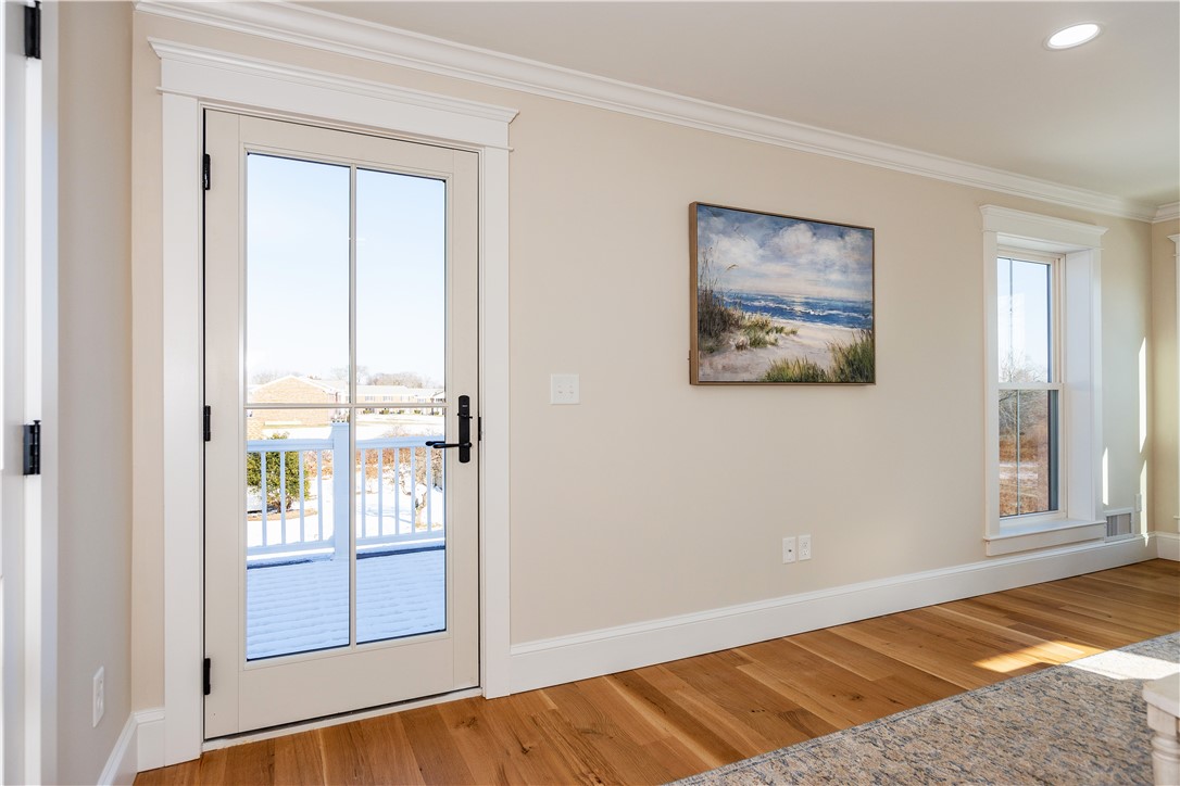 Middletown, Rhode Island 02842, United States, 3 Bedrooms Bedrooms, ,4 BathroomsBathrooms,Residential,Pending,14272