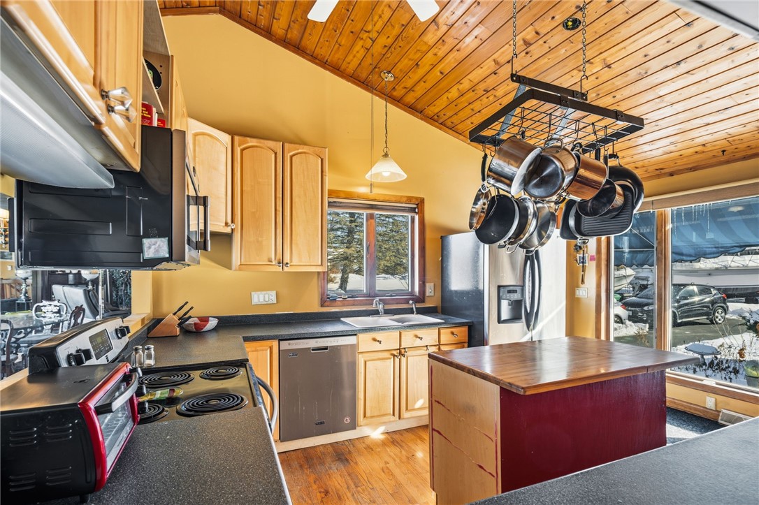 585 Meadow View Avenue