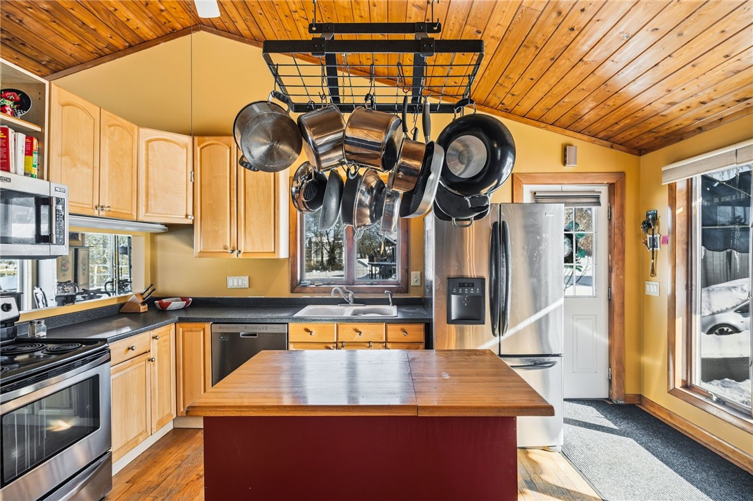 585 Meadow View Avenue