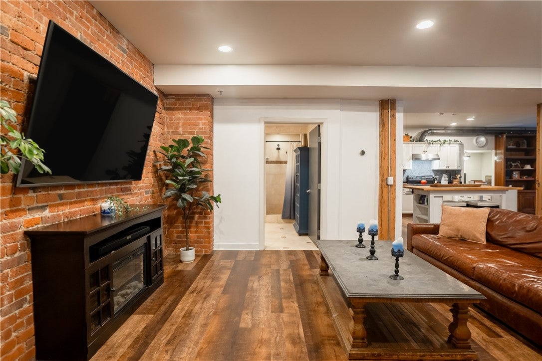 72 Orange Street 1A