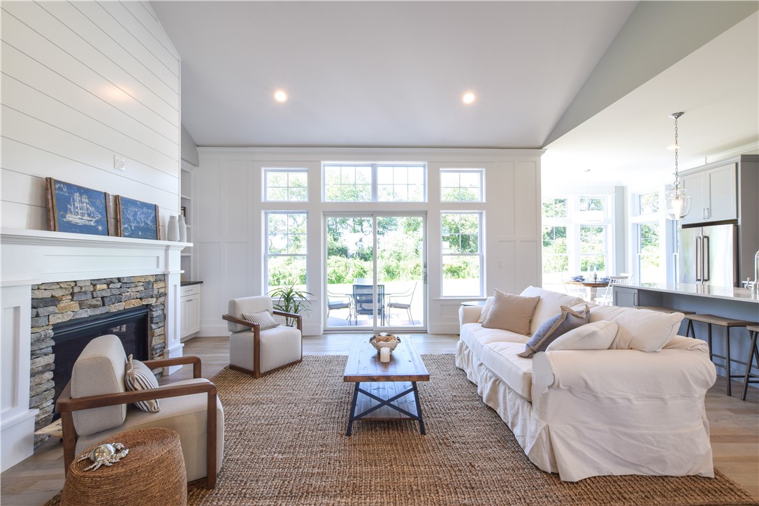 Coventry, Rhode Island, 02816, United States, 4 Bedrooms Bedrooms, ,3 BathroomsBathrooms,Residential,Active,2036342