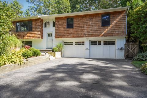 14 WILDFLOWER Drive Westerly RI 02891