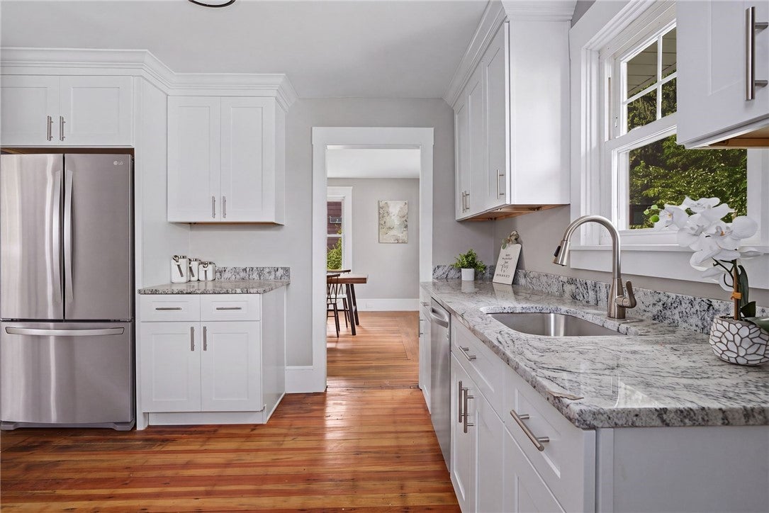 62 Dunbar Avenue