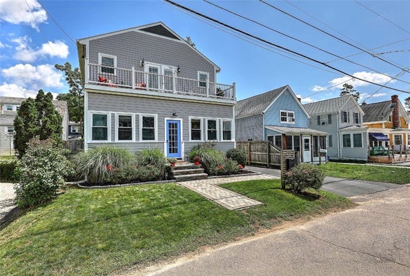 214 NARRAGANSETT AVE, BARRINGTON, RI 02806 - Image c0ab2bdf93a5accfaa8ab54490b94ccd/3695044898