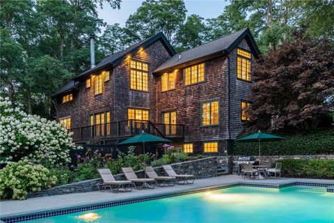 72 Summerfield Lane Middletown RI 02842