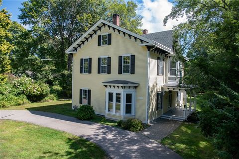 81 Old North Road South Kingstown RI 02881