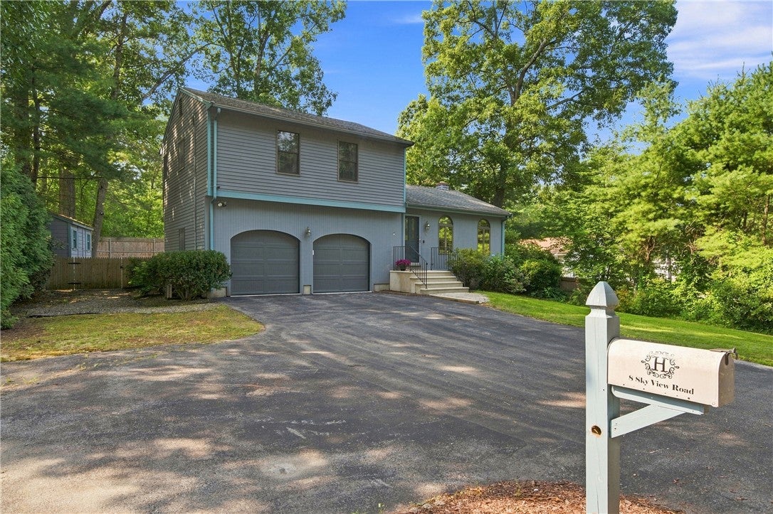8 Sky View Road