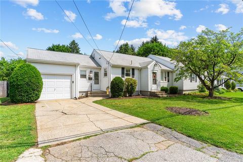 122 Cannon Street Cranston RI 02920