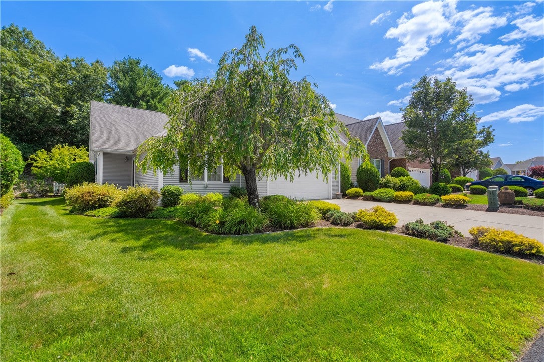 42 Leighas Lane