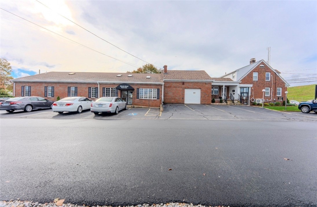 1822 Mineral Spring Avenue