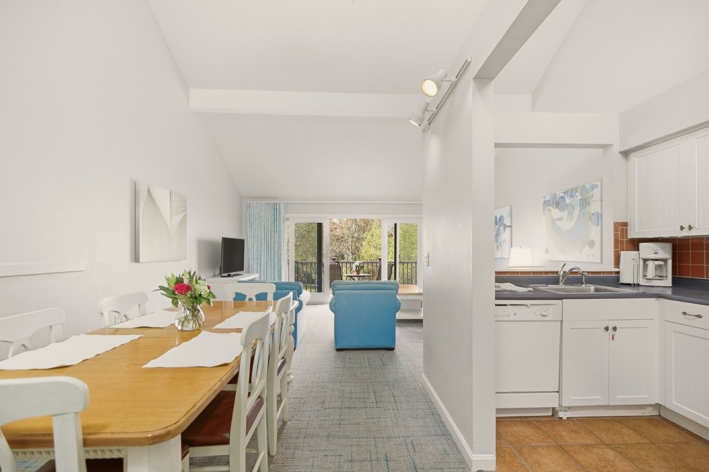150 Bay View Drive 4