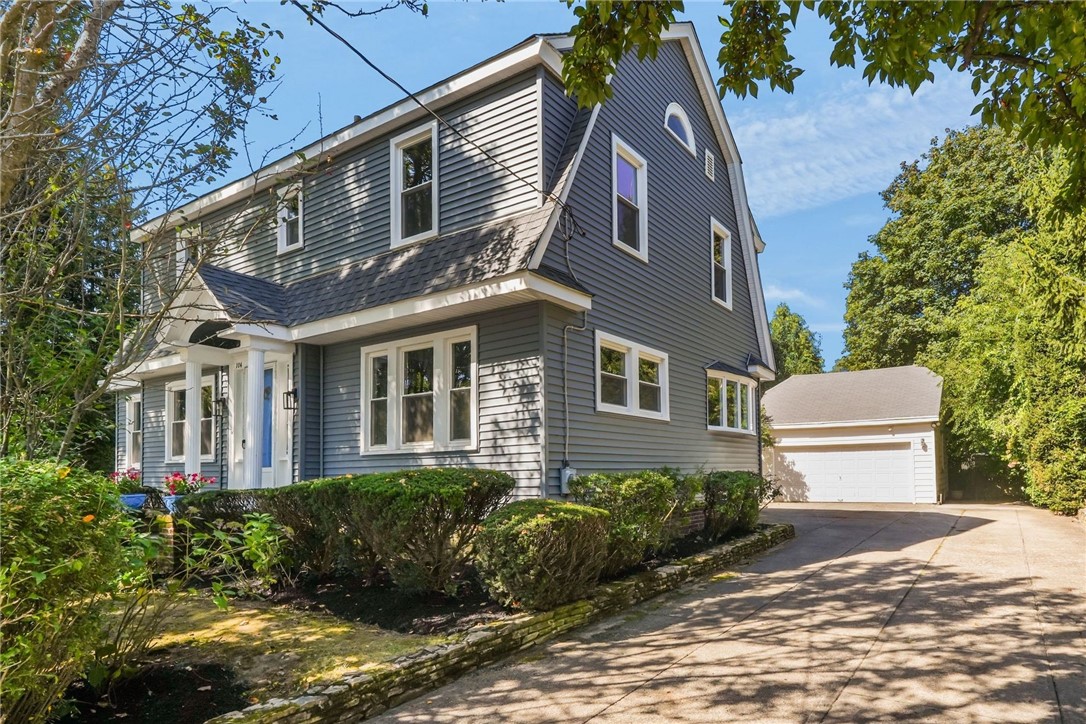 104 Gentian Avenue