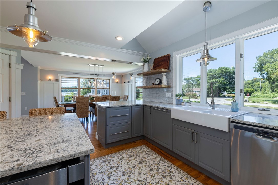 170 West Beach Road