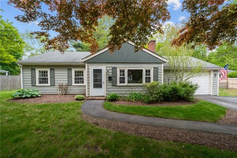12 Vineland Drive Barrington RI 02806