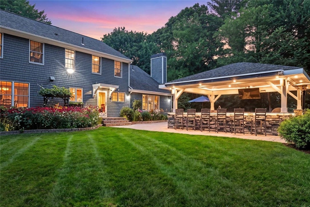 91 Woodridge Drive