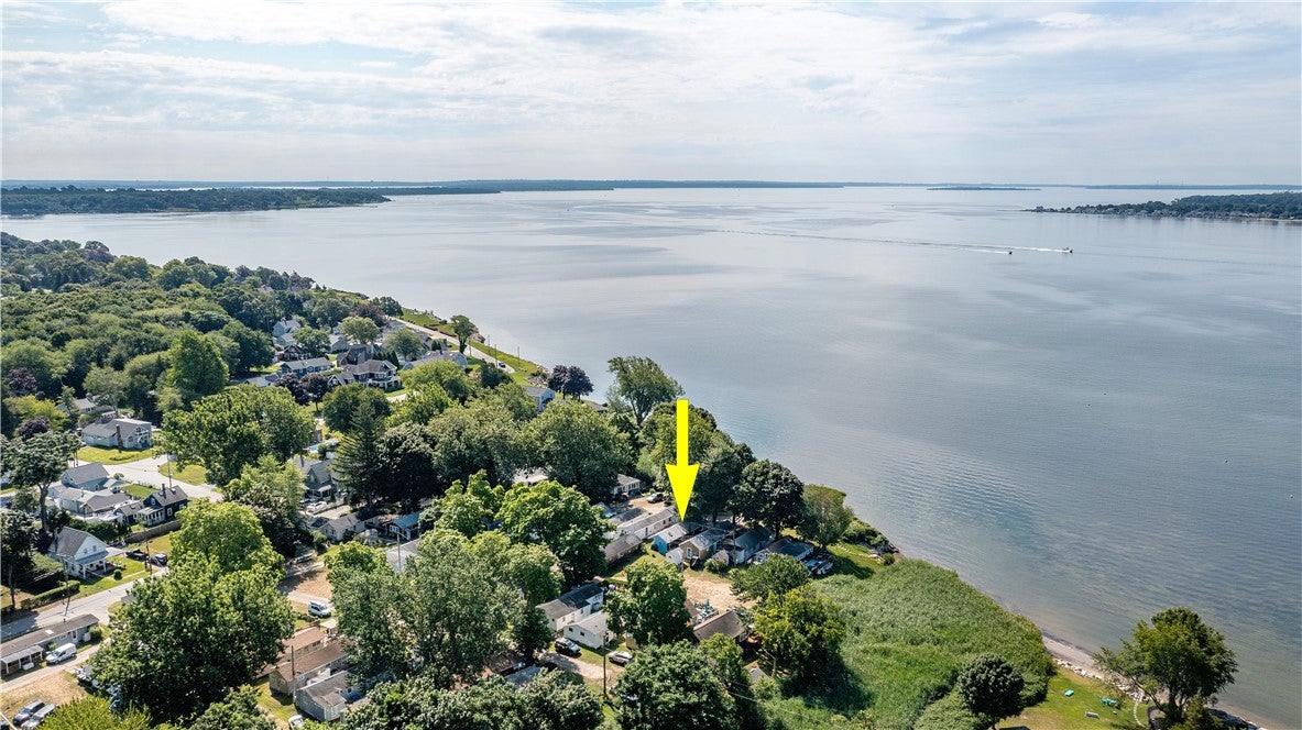 19 East Andrew Comstock Road