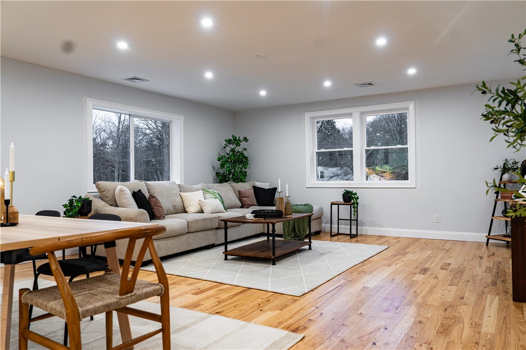 945 Danielson Pike