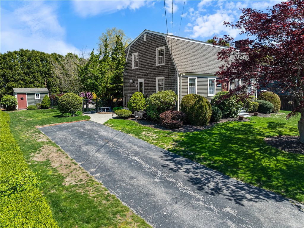 43 Academy Avenue