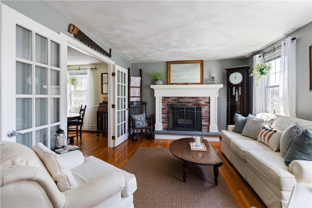 43 Academy Avenue