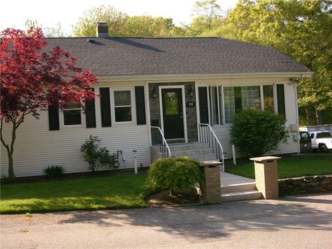 Single Family Residence in Warwick RI 103 Overbrook Avenue.jpg