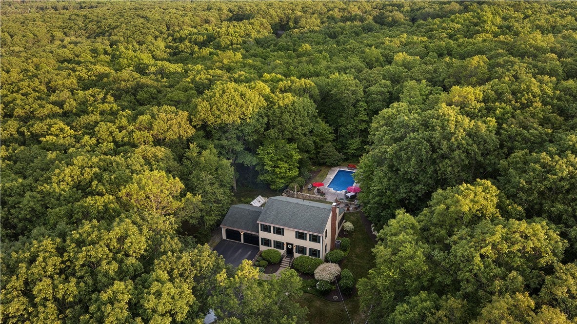 116 Quaker Lane