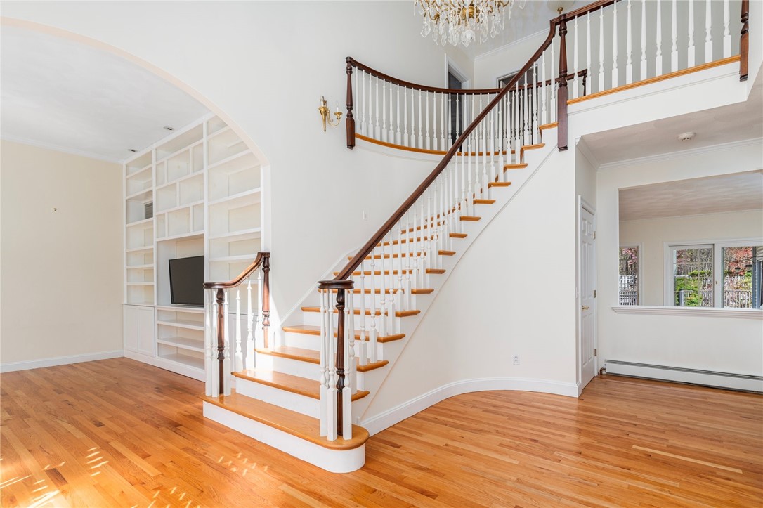 4 Christopher Drive