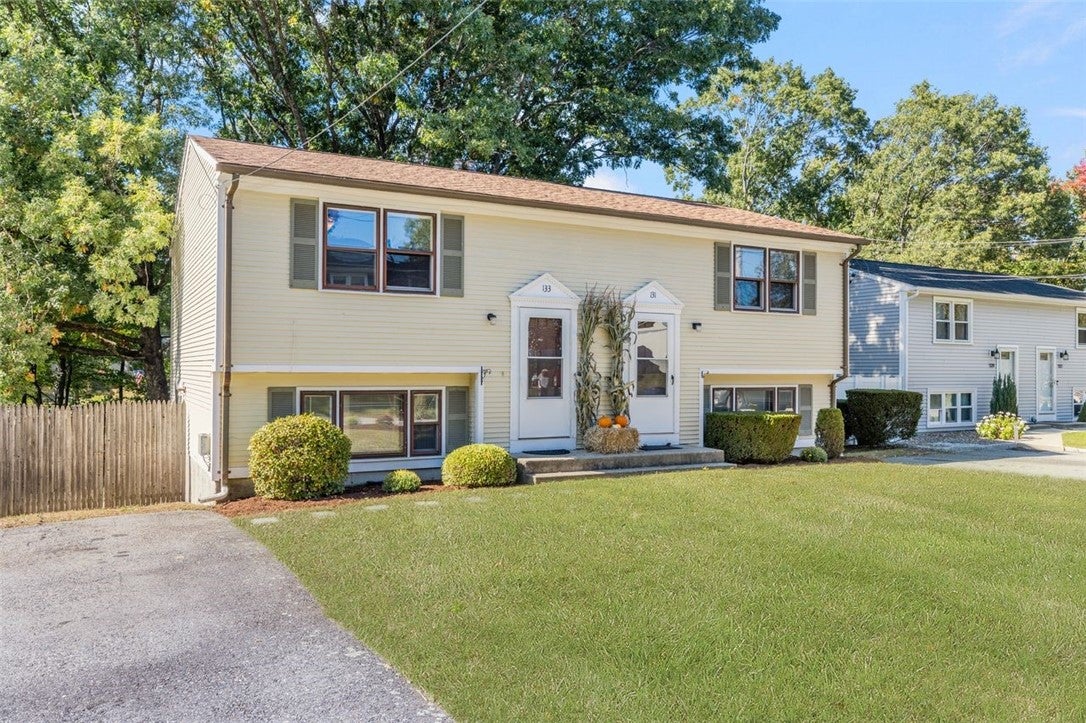 131 Kenyon Avenue 133