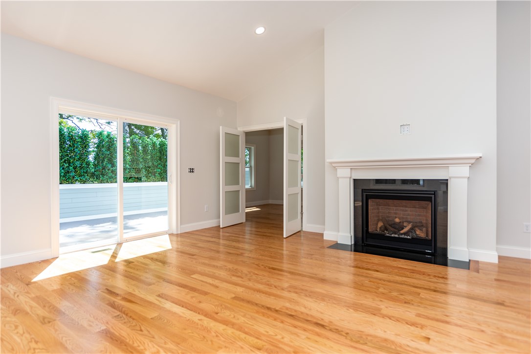 Coventry, Rhode Island 02816, United States, 3 Bedrooms Bedrooms, ,3 BathroomsBathrooms,Residential,Active,175756