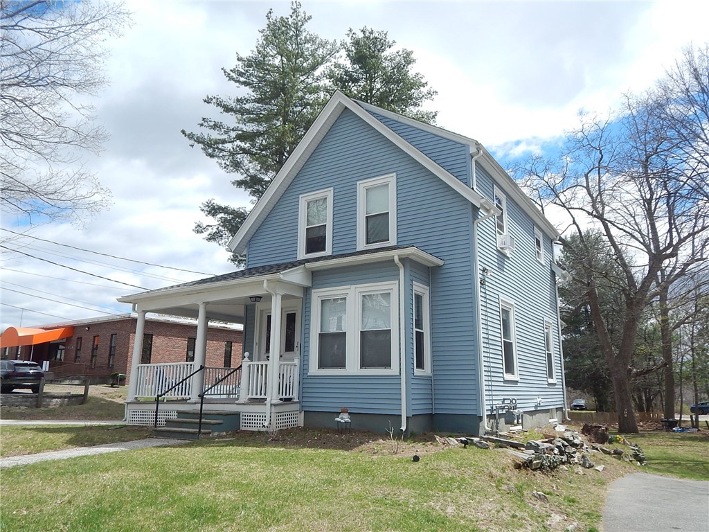 534 Blackstone Street