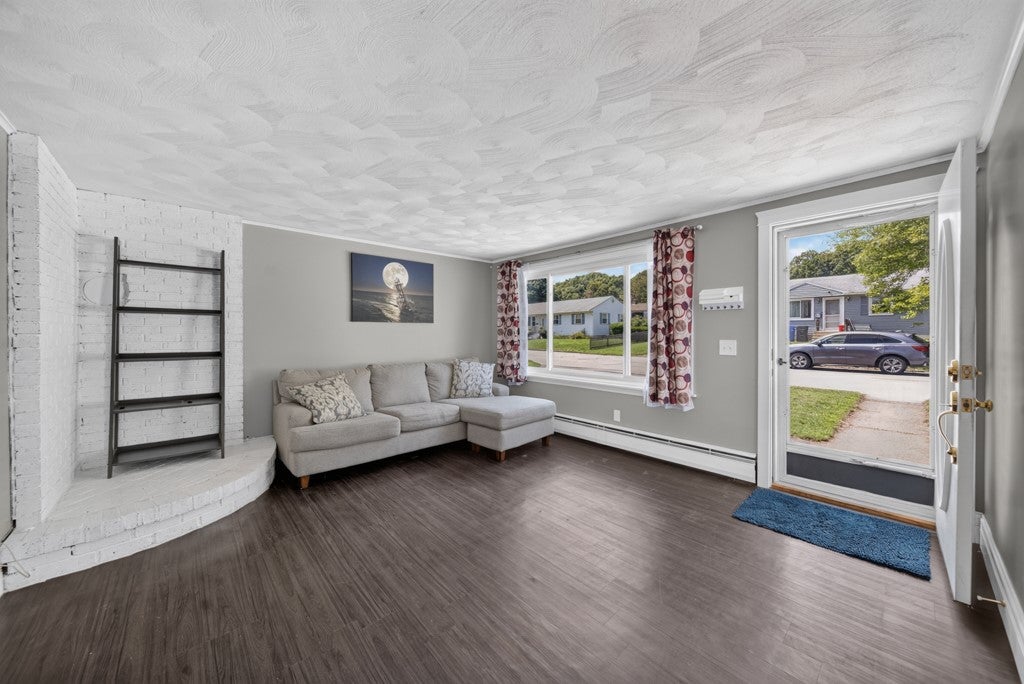 46 Sheffield Avenue