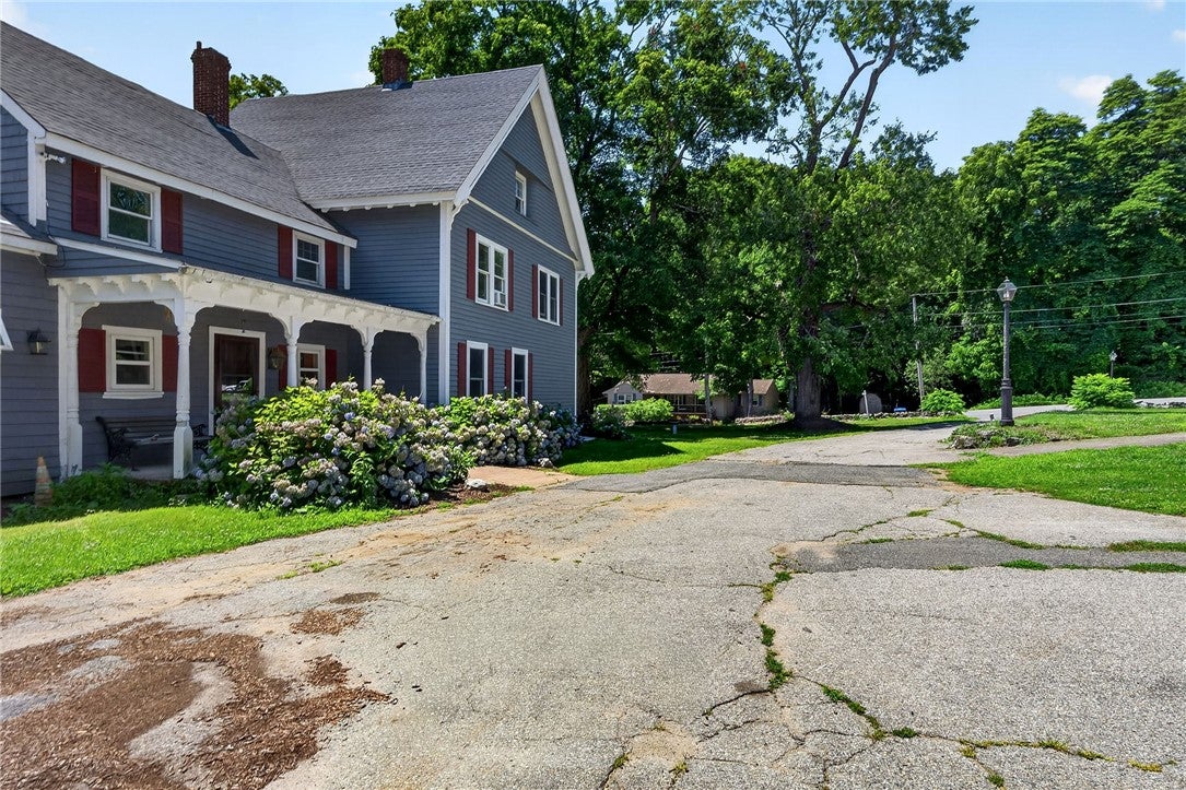 225 Scott Road