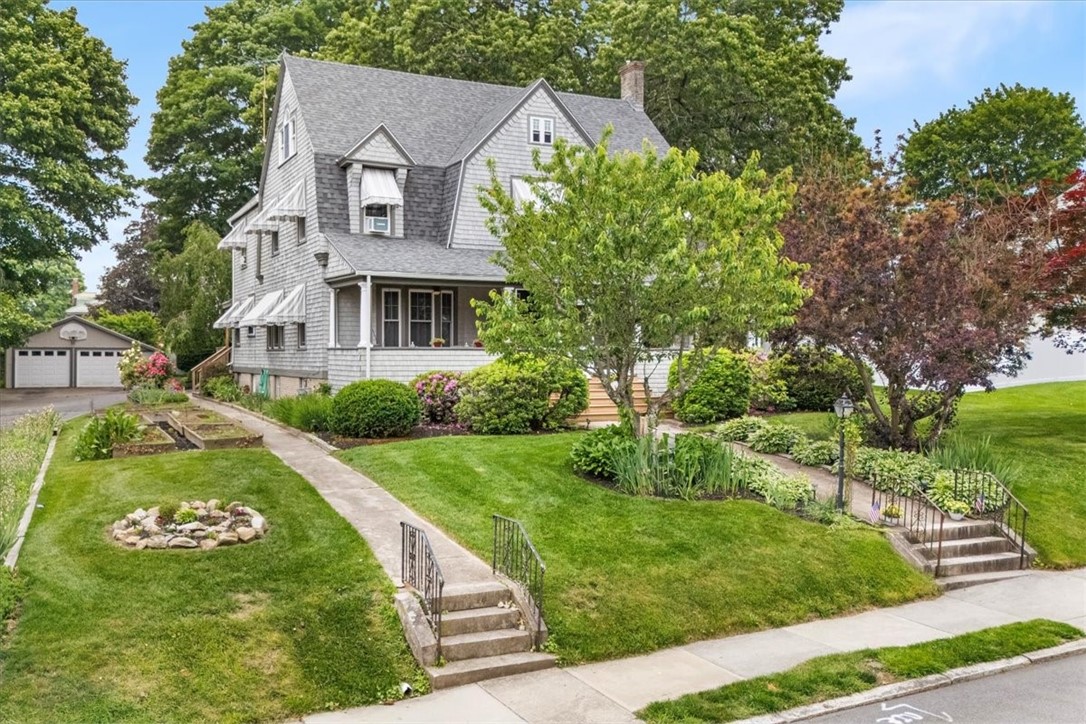 59 Woodland Road