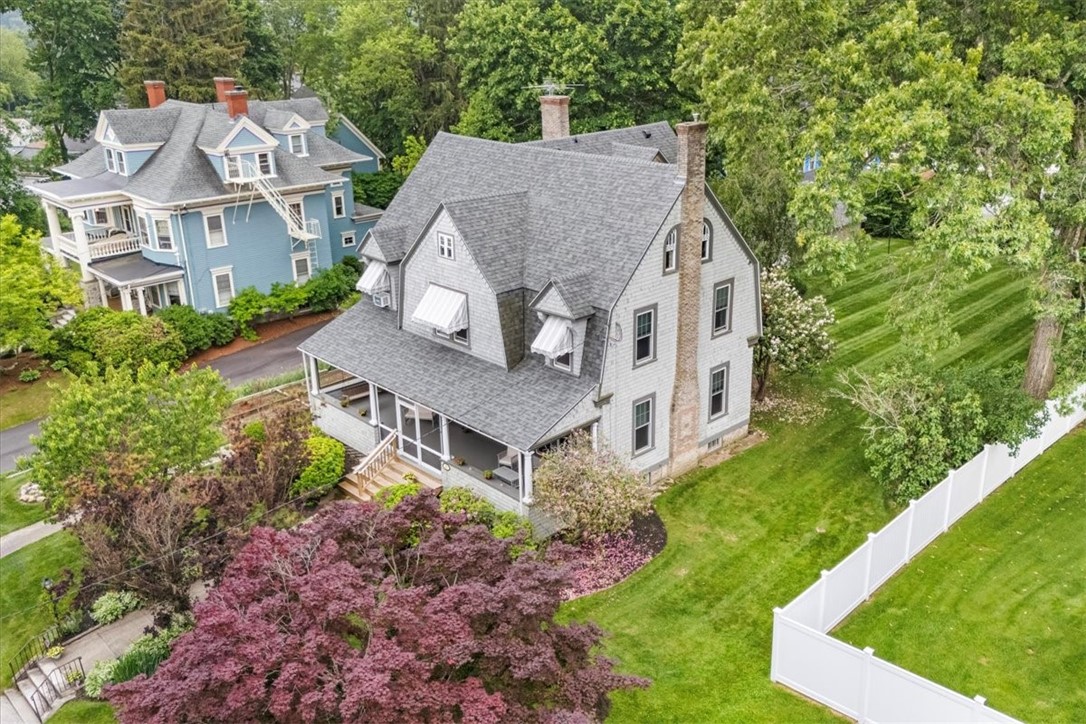 59 Woodland Road