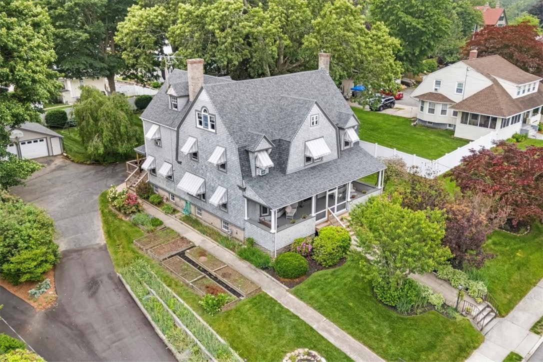 59 Woodland Road