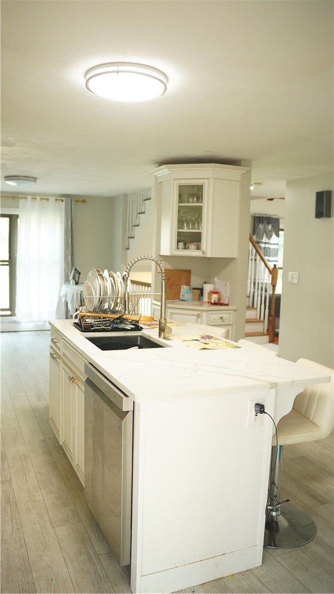 8 Bicentennial Way