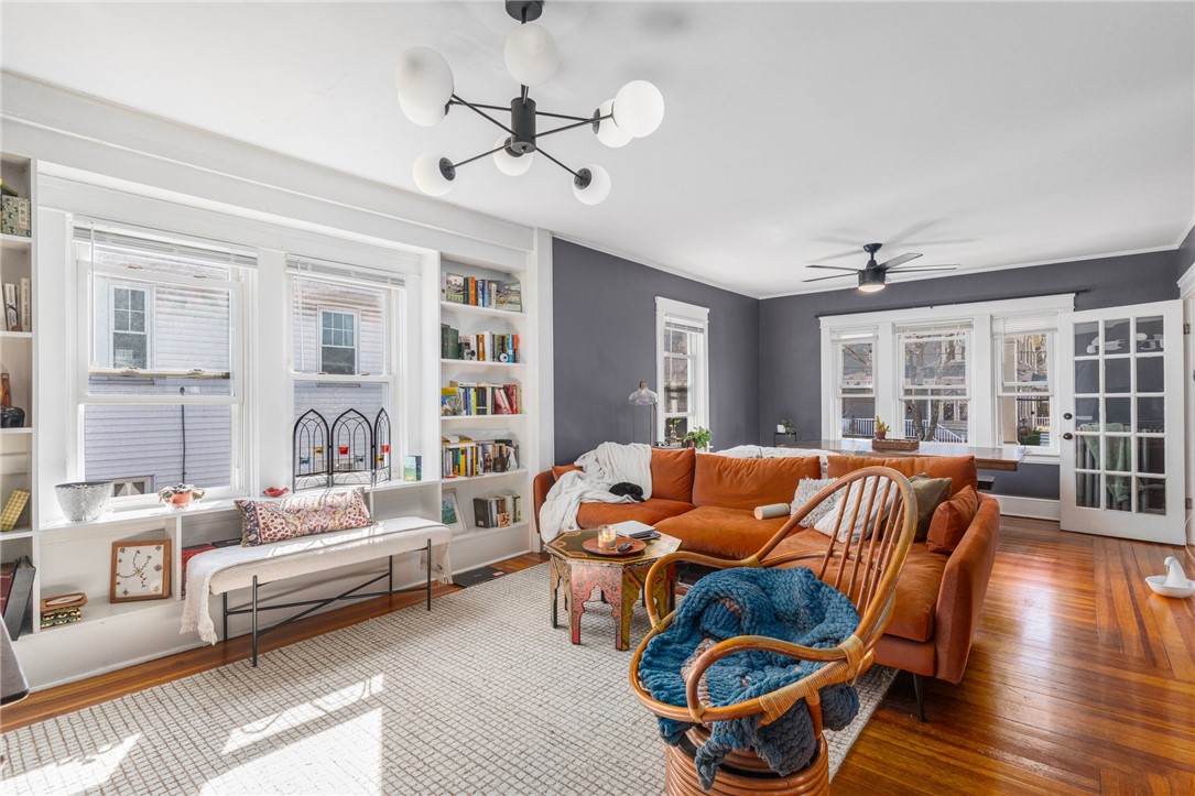64 Rochambeau Avenue
