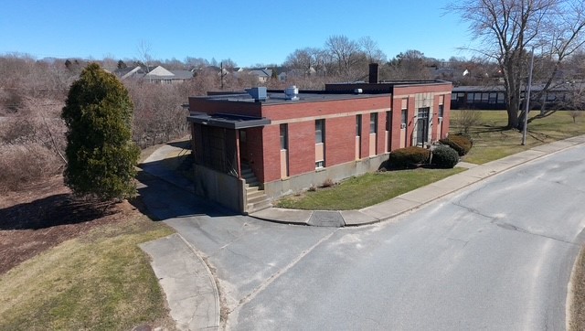 911 West Main Road