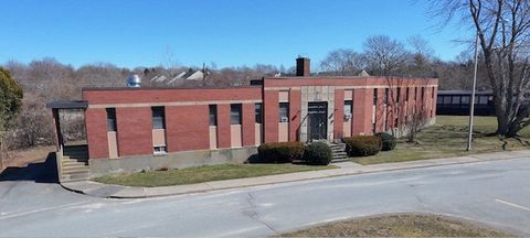 911 West Main Road Middletown RI 02842