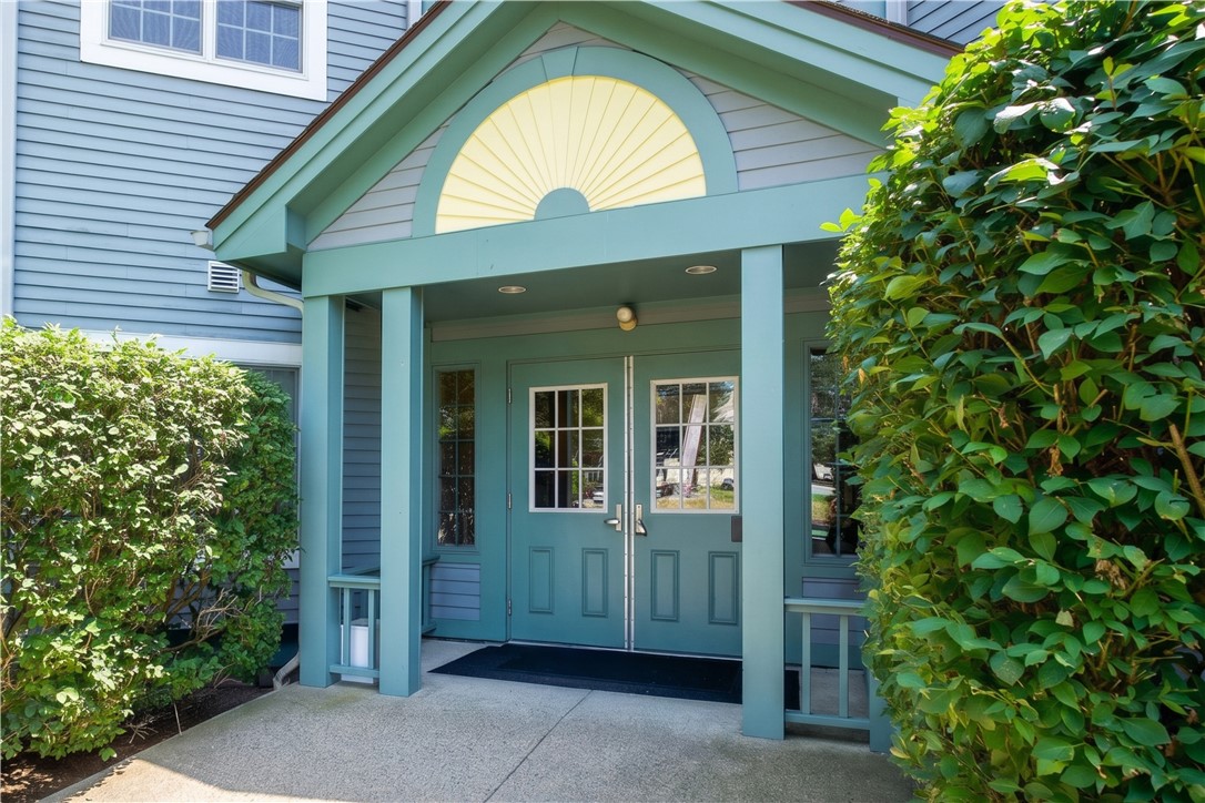320 Phillips Street 201