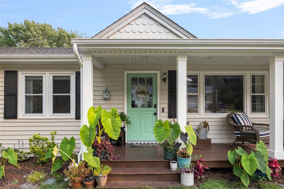 209 Dahlia Drive