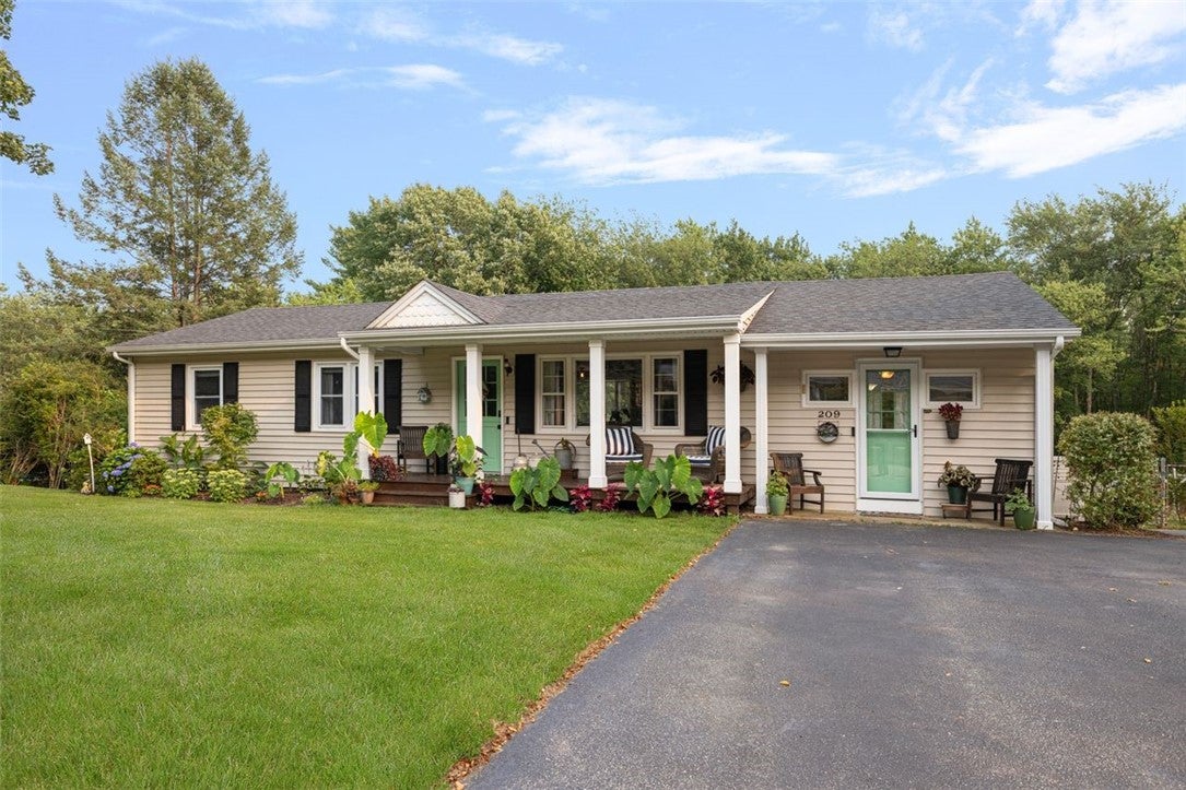209 Dahlia Drive