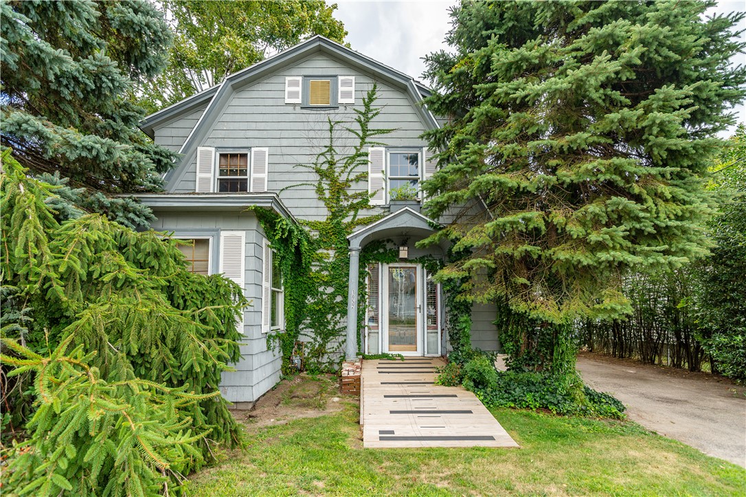 Warwick, Rhode Island 02888, United States, 3 Bedrooms Bedrooms, ,2 BathroomsBathrooms,Residential,Active,199774