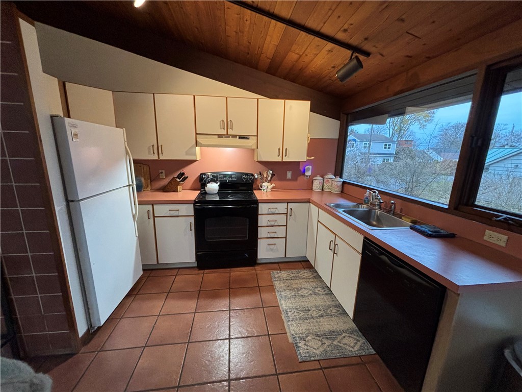 278 Charlestown Beach Road