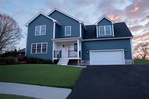 6 Lillian Court Warwick RI 02889