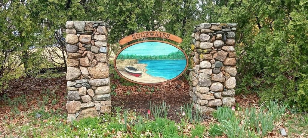 4 Tanglewood Trail